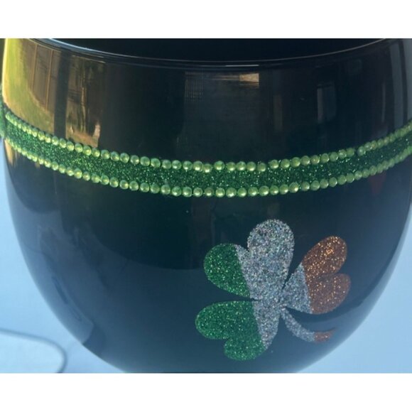 Kiss Me I'm Irish Glittery Large Stemmed Drinking Cup w/Shamrock 40 oz. 9" Tall - Picture 6 of 12